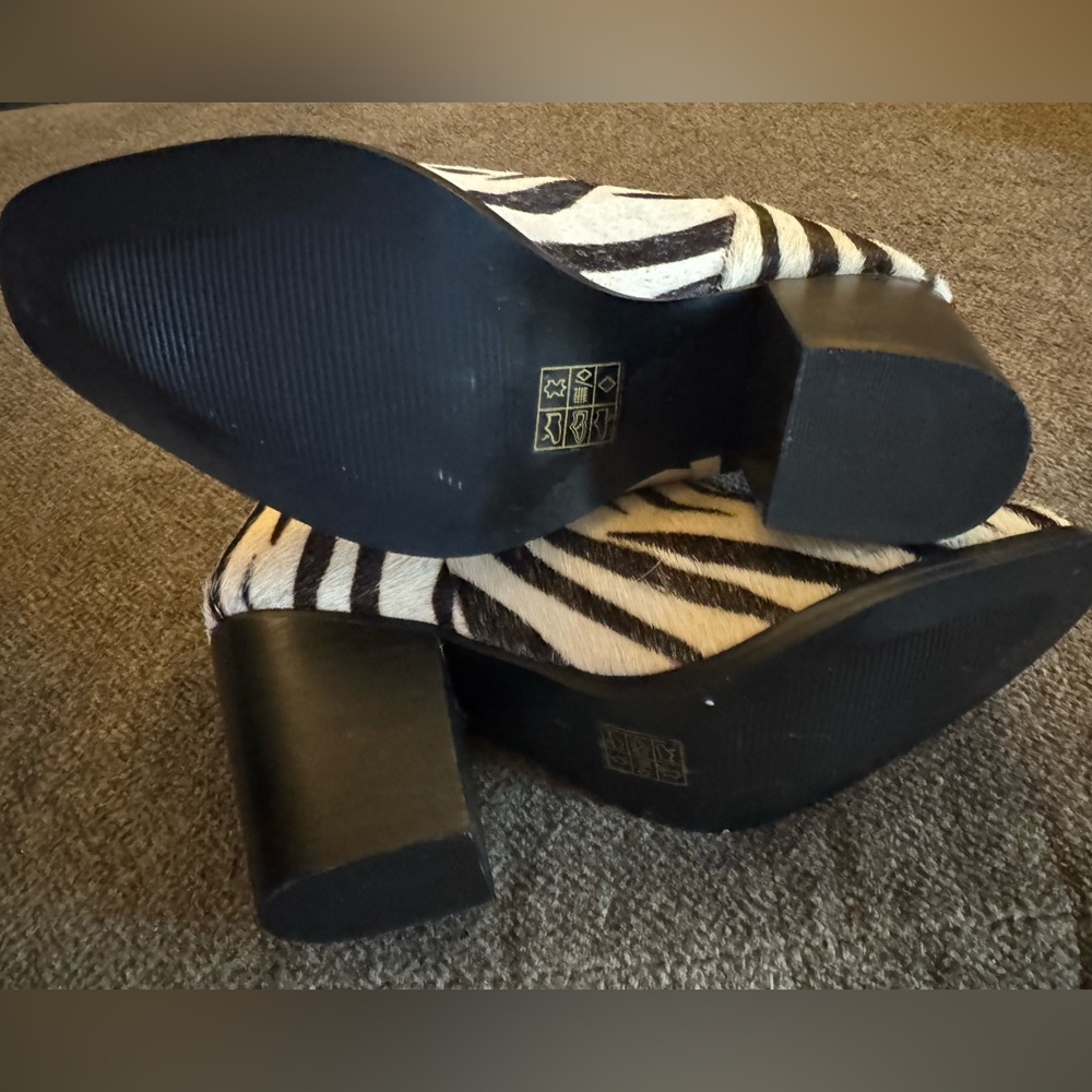 Vintage Zebra Haircalf Chelsea Boots‎ | Chunky Heel | Size 7 - Picture 11 of 16